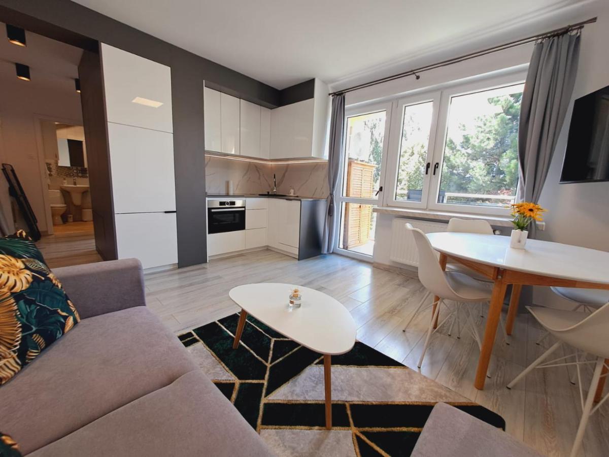 Limanowa Sunriser Apartment Kültér fotó